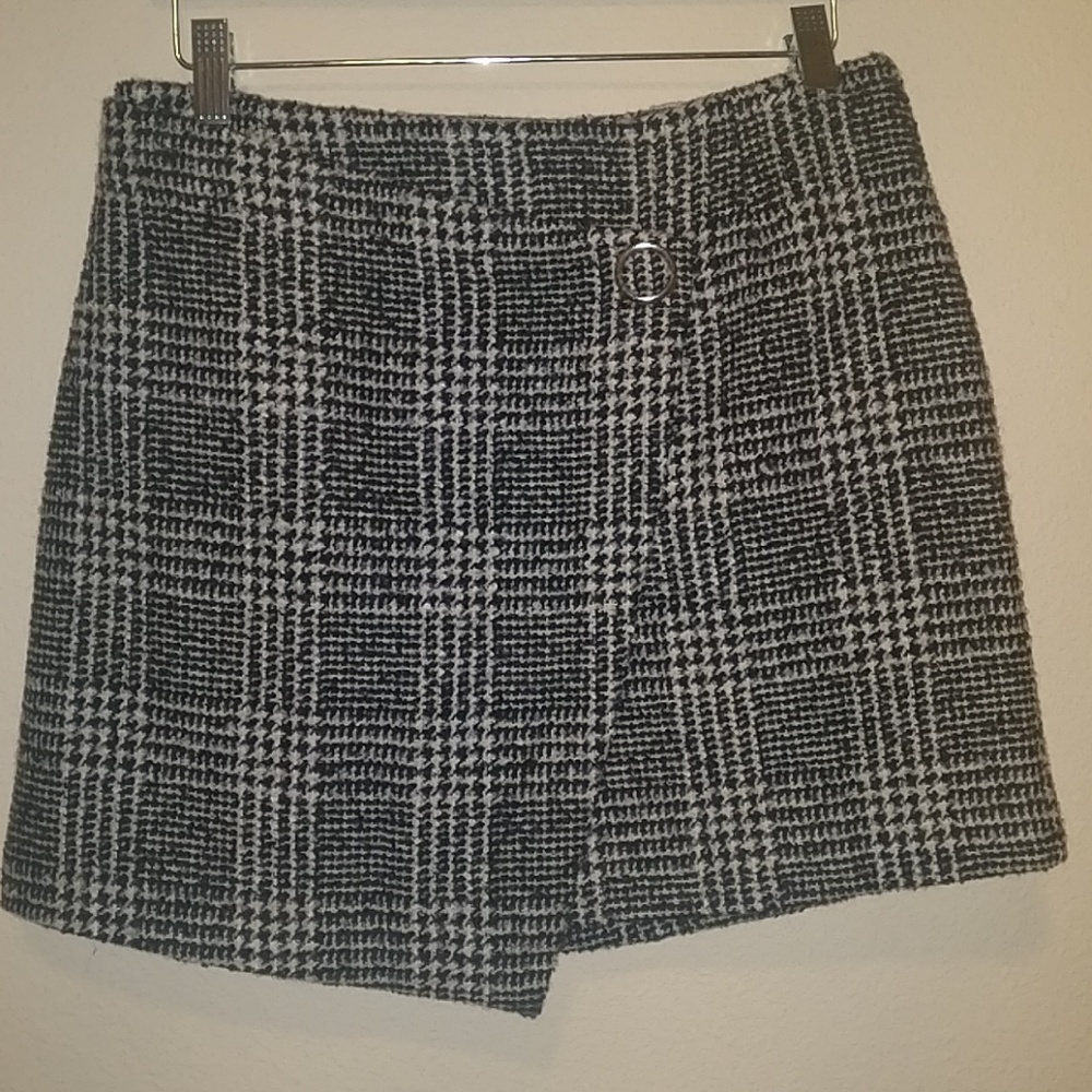 H&M mini skirt